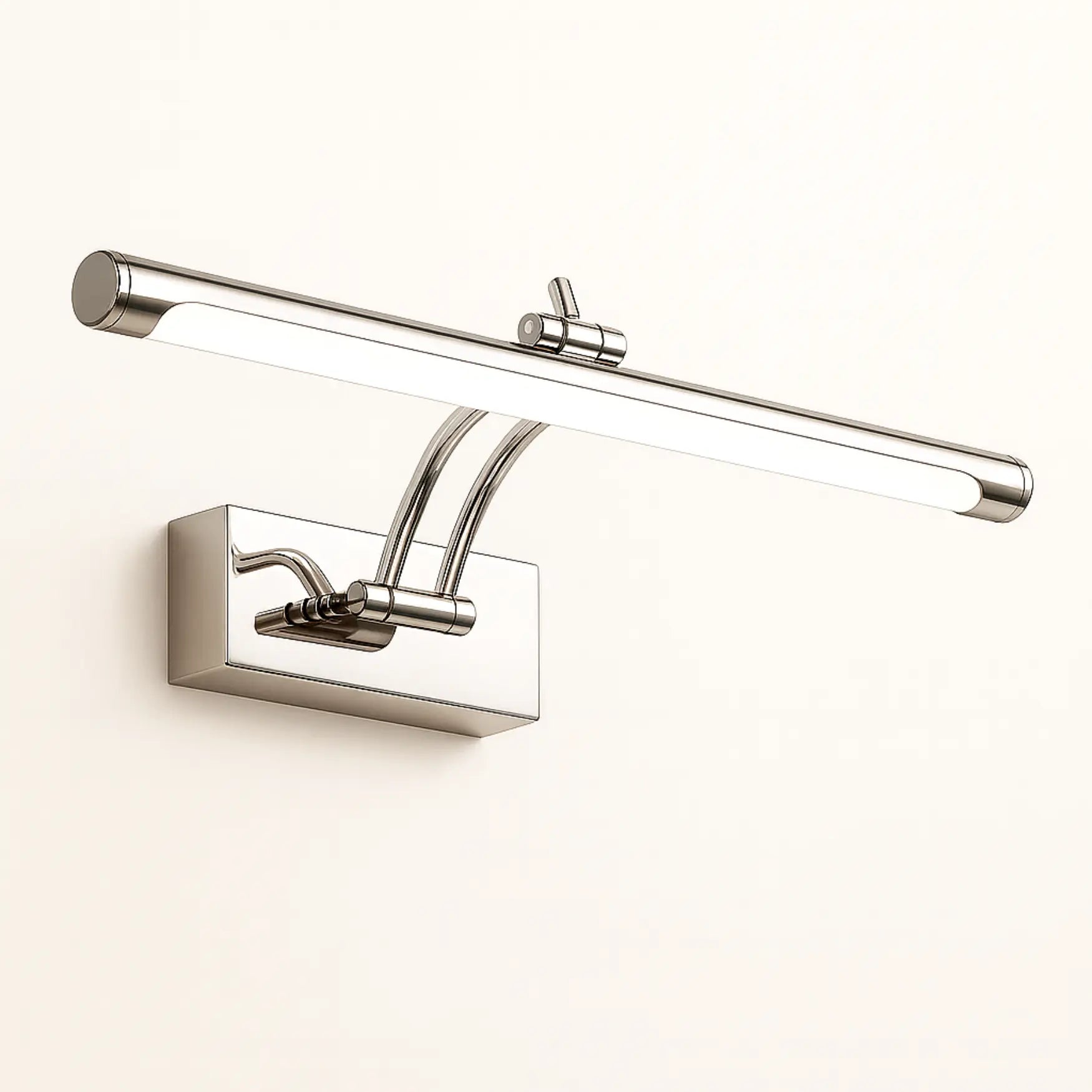 Applique murale LED étanche en aluminium chrome, design moderne, rectangulaire et élégant.