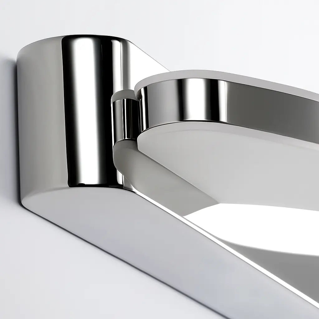 Applique murale chrome avec LED doux et acrylique élégant, style moderne pour salle de bain.