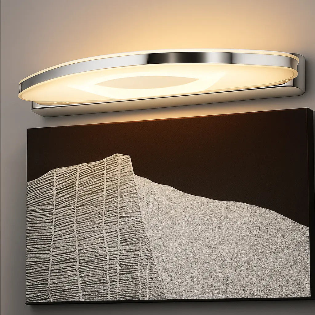 Applique murale LED design chrome, finition acrylique, lumière douce directionnelle, style moderne.